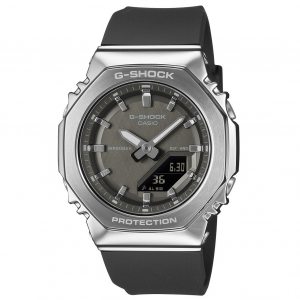 Часовник Casio G-Shock GM-S2110-1A1ER
